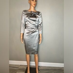 Talbot runhof 2018 Bow-accent cocktail dress
Size: US 4 (DE 34)
